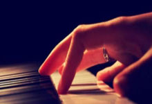 开云官网体育：[NBA]直面萨博尼斯 戴维斯低位单打拿下两分.